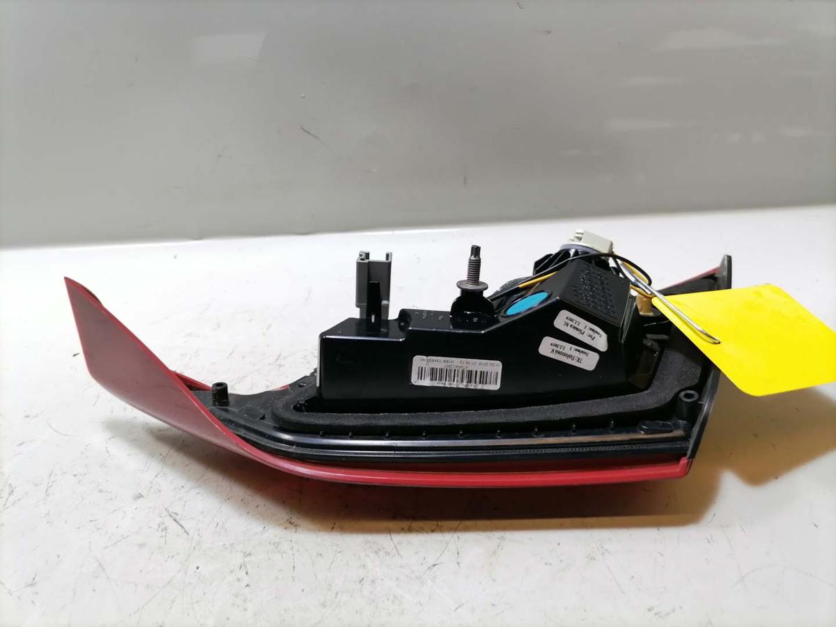 Ford Fiesta MK7 original Rücklicht Rückleuchte Schlussleuchte innen links Bj.2019